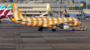 Photo of D-AIAD - Airbus A321-211 operated by Condor