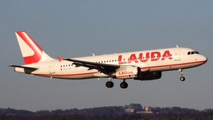 Photo of 9H-LOB - Airbus A320-232 operated by Lauda Europe