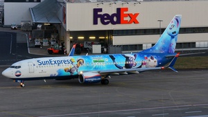 Photo of TC-SNU - Boeing 737-8HC operated by SunExpress