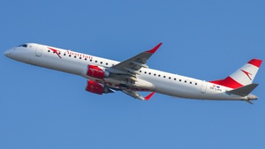 OE-LWN - Embraer ERJ-195LR