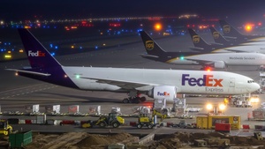 Photo of N844FD - Boeing 777-FHT operated by FedEx