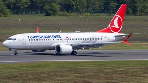 Photo of TC-LCR - Boeing 737 MAX 8 operated by Turkish Airlines