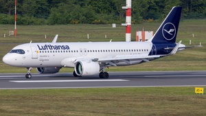 Photo of D-AIJN - Airbus A320-271N operated by Lufthansa CityLine