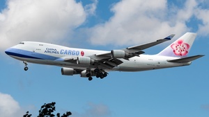 Photo of B-18719 - Boeing 747-409F operated by China Airlines Cargo