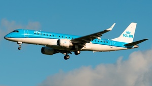 Photo of PH-EXE - Embraer ERJ-190STD operated by KLM Cityhopper