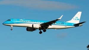 Photo of PH-EZC - Embraer ERJ-190STD operated by KLM Cityhopper