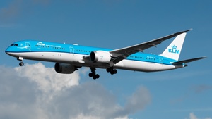 Photo of PH-BKK - Boeing 787-10 Dreamliner operated by KLM Royal Dutch Airlines