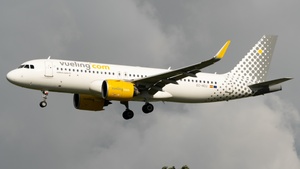 Photo of EC-NCU - Airbus A320-271N operated by Vueling