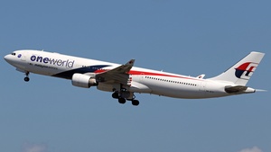 Photo of 9M-MTO - Airbus A330-323 operated by Malaysia Airlines