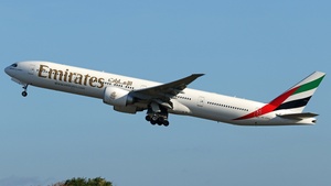 Photo of A6-EPQ - Boeing 777-31H(ER) operated by Emirates