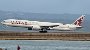 Photo of A7-BAT - Boeing 777-3DZ(ER) operated by Qatar Airways