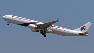Photo of 9M-MTJ - Airbus A330-323 operated by Malaysia Airlines