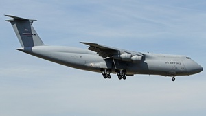 Photo of 69-0002 - Lockheed C-5A Galaxy operated by US Air Force