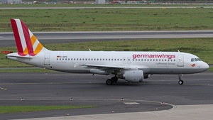 Photo of D-AIPX - Airbus A320-211 operated by Germanwings