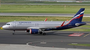 Photo of VQ-BSI - Airbus A320-214 operated by Aeroflot
