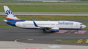Photo of D-ASXD - Boeing 737-8AS operated by SunExpress Germany