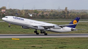 Photo of D-AIGT - Airbus A340-313 operated by Lufthansa
