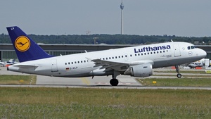 Photo of D-AILP - Airbus A319-114 operated by Lufthansa