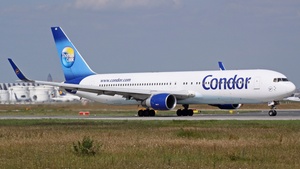 Photo of D-ABUE - Boeing 767-330(ER) operated by Condor