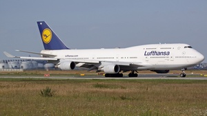 Photo of D-ABVU - Boeing 747-430 operated by Lufthansa