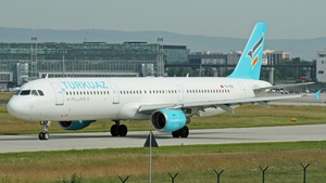 Photo of TC-TCE - Airbus A321-211 operated by Turkuaz Airlines