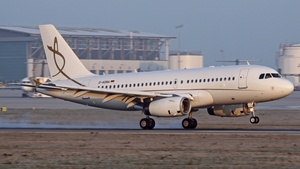 Photo of D-ADNA - Airbus A319-133(CJ) operated by DC Aviation