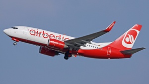 Photo of D-AHXG - Boeing 737-7K5 operated by Air Berlin (opb TUIfly)