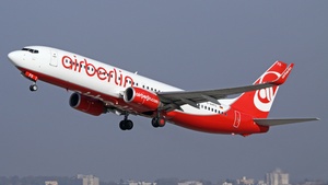 Photo of D-AHFO - Boeing 737-8K5 operated by Air Berlin (opb TUIfly)