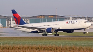 Photo of N181DN - Boeing 767-332(ER) operated by Delta Air Lines