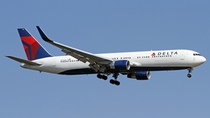 Photo of N179DN - Boeing 767-332(ER) operated by Delta Air Lines