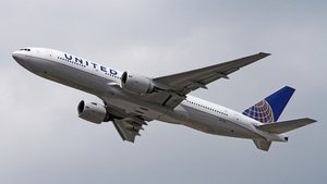 Photo of N77006 - Boeing 777-224(ER) operated by United Airlines
