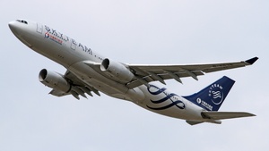 Photo of B-6538 - Airbus A330-243 operated by China Eastern Airlines