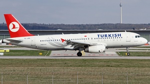 Photo of TC-JPR - Airbus A320-232 operated by Turkish Airlines