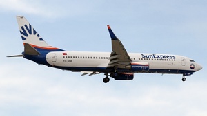 Photo of TC-SNR - Boeing 737-8HC operated by SunExpress