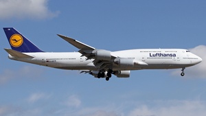 Photo of D-ABYM - Boeing 747-830 operated by Lufthansa