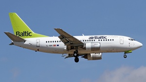 Photo of YL-BBN - Boeing 737-522 operated by airBaltic