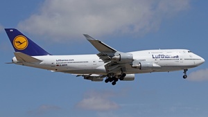 Photo of D-ABVN - Boeing 747-430 operated by Lufthansa