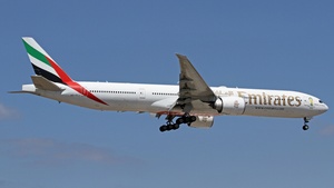 Photo of A6-ECJ - Boeing 777-31H(ER) operated by Emirates