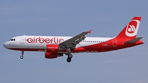 Photo of D-ABFC - Airbus A320-214 operated by Air Berlin