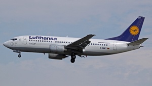 Photo of D-ABET - Boeing 737-330 operated by Lufthansa