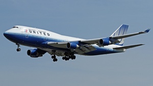 Photo of N104UA - Boeing 747-422 operated by United Airlines