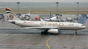 Photo of A6-EYQ - Airbus A330-243 operated by Etihad Airways