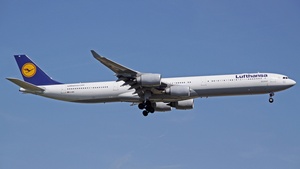 Photo of D-AIHI - Airbus A340-642 operated by Lufthansa