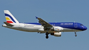 Photo of ER-AXV - Airbus A320-211 operated by Air Moldova