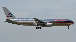 Photo of N397AN - Boeing 767-323(ER) operated by American Airlines