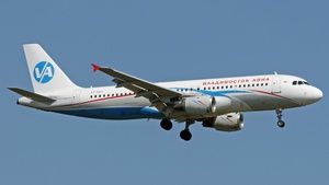 Photo with serial 422 - Airbus A320-212