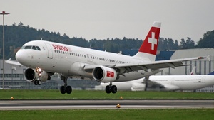 HB-IJM - Airbus A320-214