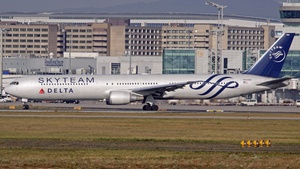 Photo of N844MH - Boeing 767-432(ER) operated by Delta Air Lines