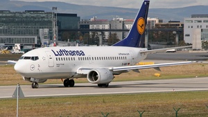 Photo of D-ABIY - Boeing 737-530 operated by Lufthansa