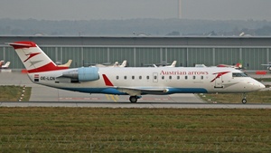 Photo of OE-LCN - Bombardier CRJ-200LR operated by Austrian Arrows (opb Tyrolean Airways)